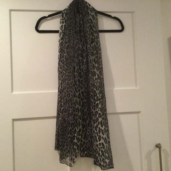 Sheer Black & Gray Leopard Scarf - Picture 2 of 3